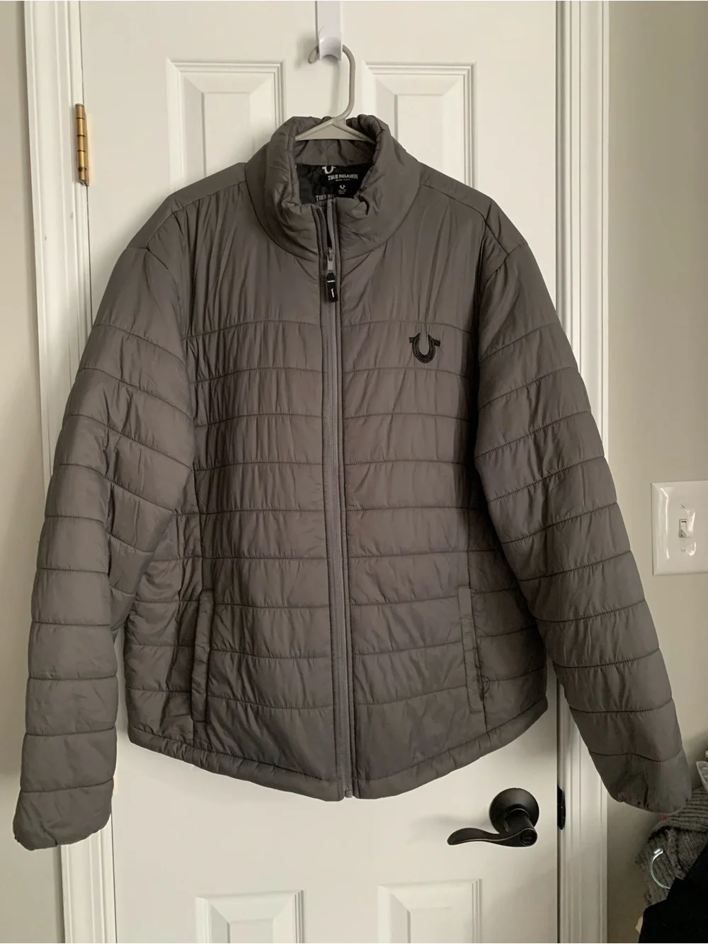 TRUE RELIGION Men’s Gray Channel Zipper Front Nylon Puffer Jacket